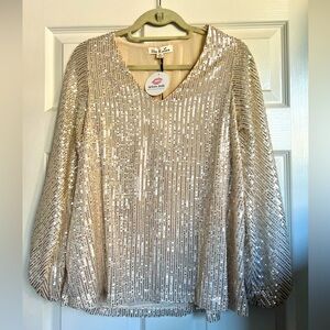 Vine & Love sequin lined top